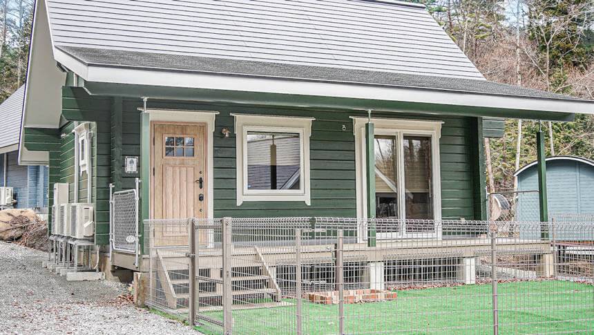 ドッグラン完備の貸別荘「Pochi‑Terrace八ヶ岳」の外観(山梨・北杜)