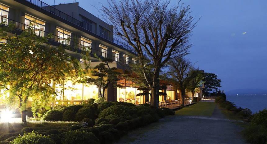 宍道湖畔に佇む玉造国際ホテル Rivage Chorakuの夜景