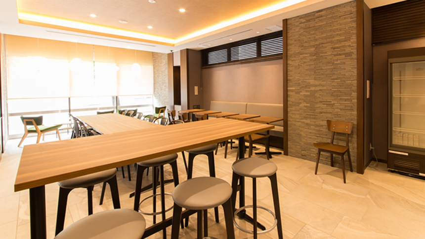 ホテルイルヴェルデ京都の朝食スペース｜愛犬と一緒に快適に過ごせる共用ダイニング