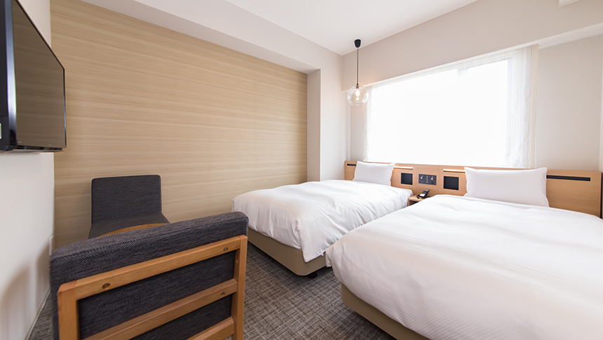 ホテルイルヴェルデ京都の明るく清潔なツインルーム｜愛犬と宿泊できる京都市内の客室