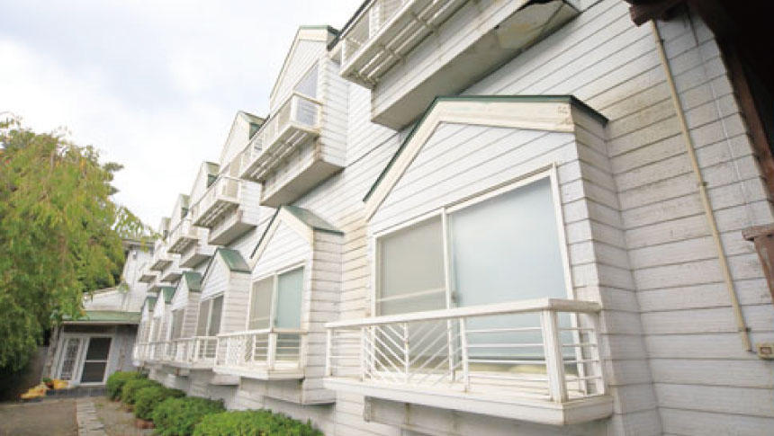 犬と泊まれるペンション・ログハウスレインボーマリンの外観