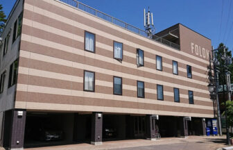 長野県軽井沢にある「デザイン　ホテル　フォロン」｜旧軽銀座まで徒歩3分。愛犬と過ごせる客室は5室で超大型犬まで泊まれる大型ホテル。