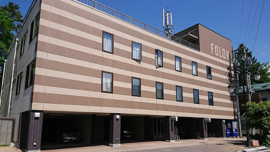長野県軽井沢にある「デザイン　ホテル　フォロン」｜旧軽銀座まで徒歩3分。愛犬と過ごせる客室は5室で超大型犬まで泊まれる大型ホテル。