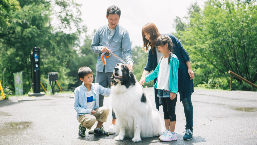 長野県のわんわんパラダイス 蓼科を愛犬と訪れた家族