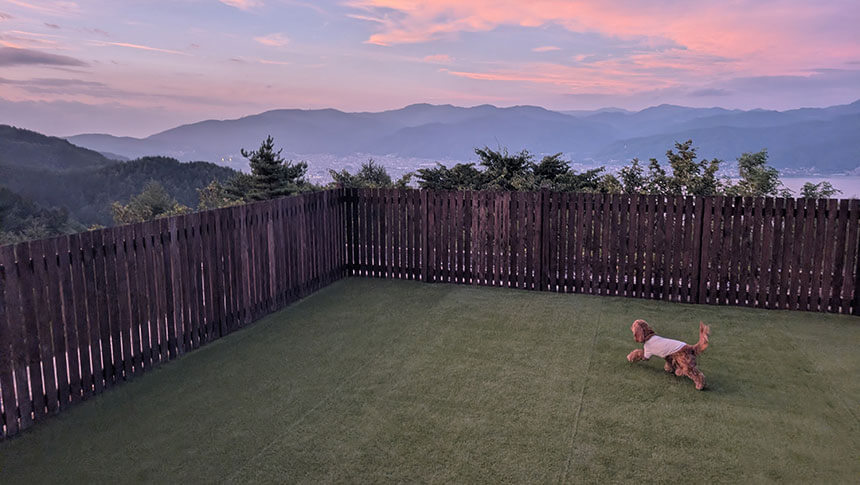 INU邸 SKY TERRACE SUWA｜長野県・諏訪の愛犬と泊まれるコテージ