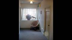 0202-slider09-yamanshi-Private-House-Byron-corridor