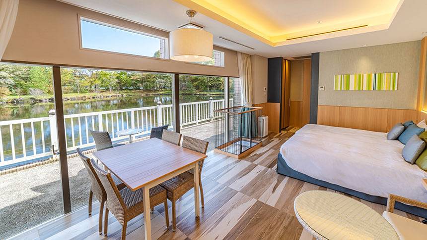 栃木県・那須の愛犬と泊まれるホテル「ホテルエピナール那須」池と自然のロケーションを望むホテルエピナール那須のペット可客室