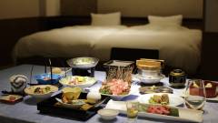 1413-slider04-shiga-regina-resort-biwakonagahama-In-room-dining