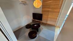 畳のある落ち着いた和モダンリビング｜TIZ RESERVE EJIRI（南あわじ・ペットOK）