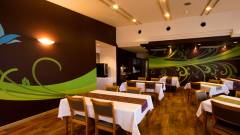1285-slider08-caro-foresta-motohakone-luchia-dining