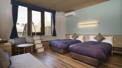 1391-slider04-yamanashi-wanwanparadaise-premire-yamanakako-twin-room