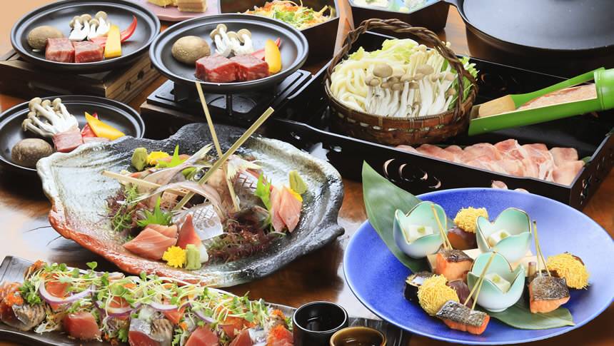 ゆるり西伊豆で味わう海の幸と肉料理を盛り込んだ会席料理