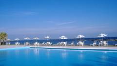 千葉・南房総|海を望む屋外プールのある白浜オーシャンリゾート