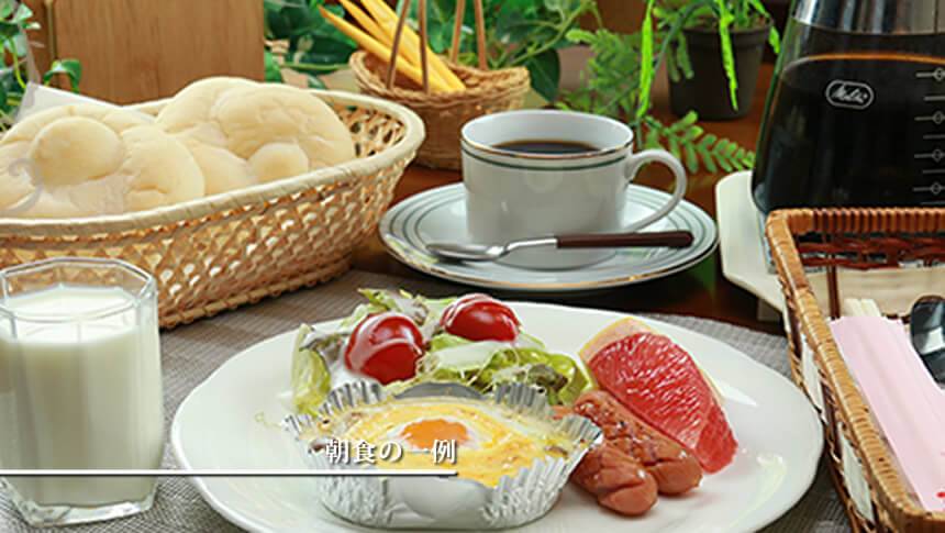 福島県磐梯高原のペンションペルメルで味わう朝食の一例