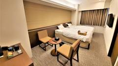 シンプルで機能的な客室｜ホテルイルヴェルデ京都でペットと過ごす快適なステイ