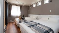 1417-slider12-chiba-asovilla-kuro-bedroom