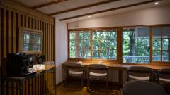 1637-slider11_Regina-Resort-Yufuin-cafe