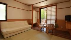 1251-slider05-tochigi-pension-furari-guest-room