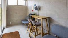 1519-slider06-yenns-marina-inn-mashiki-condo-hotels-lobby