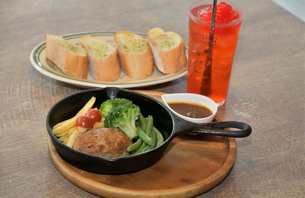 GRILL&BARうしすけ 横浜元町店で提供される料理!